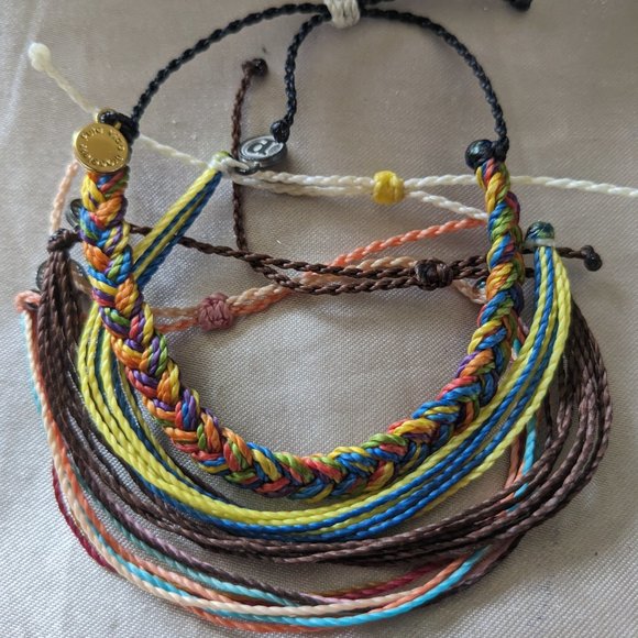 Racial justice +3 Pura vida bracelets - Picture 4 of 6